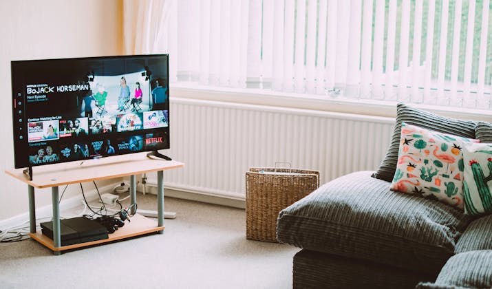 How to Connect Your iPhone to Your Sharp Aquos TV With Miracast 2 How to Connect Your iPhone to Your Sharp Aquos TV With Miracast 1