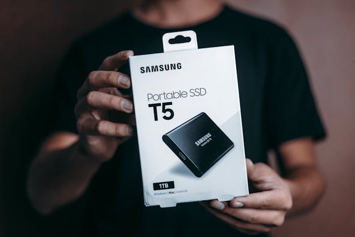 How to Split Your iMac's Fusion Drive 4 Samsung Portable SSD T5 1TB external storage box held in hand