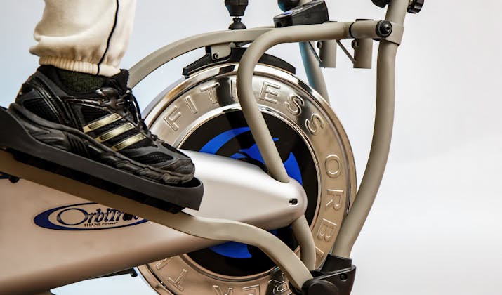 How Apple Watch Tracks Your Elliptical Workouts 4 How Apple Watch Tracks Your Elliptical Workouts 3