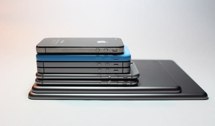 Does the iPhone XR Have Reverse Charging? 6 Does the iPhone XR Have Reverse Charging? 5