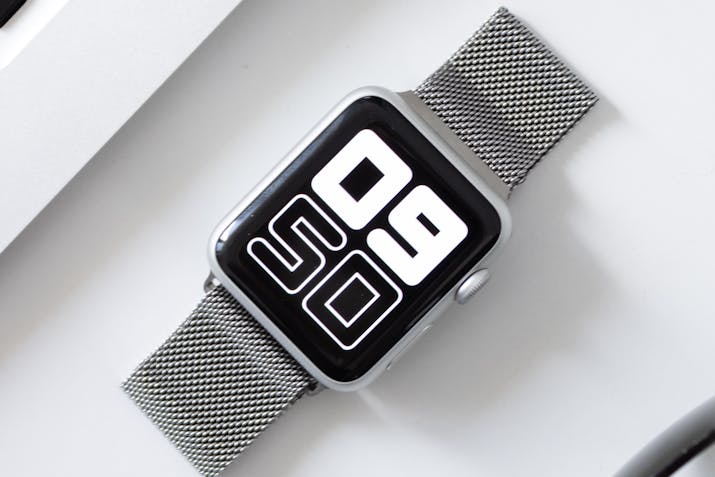 How To Clean A Mesh Watch Band 1 Apple Watch with mesh band, bold digital face
