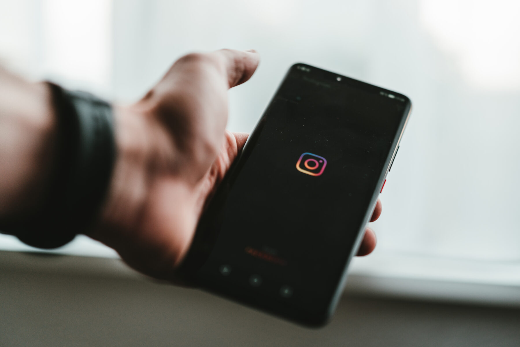 Can You Tell If Someone Deactivated Their Instagram? 2 instagram