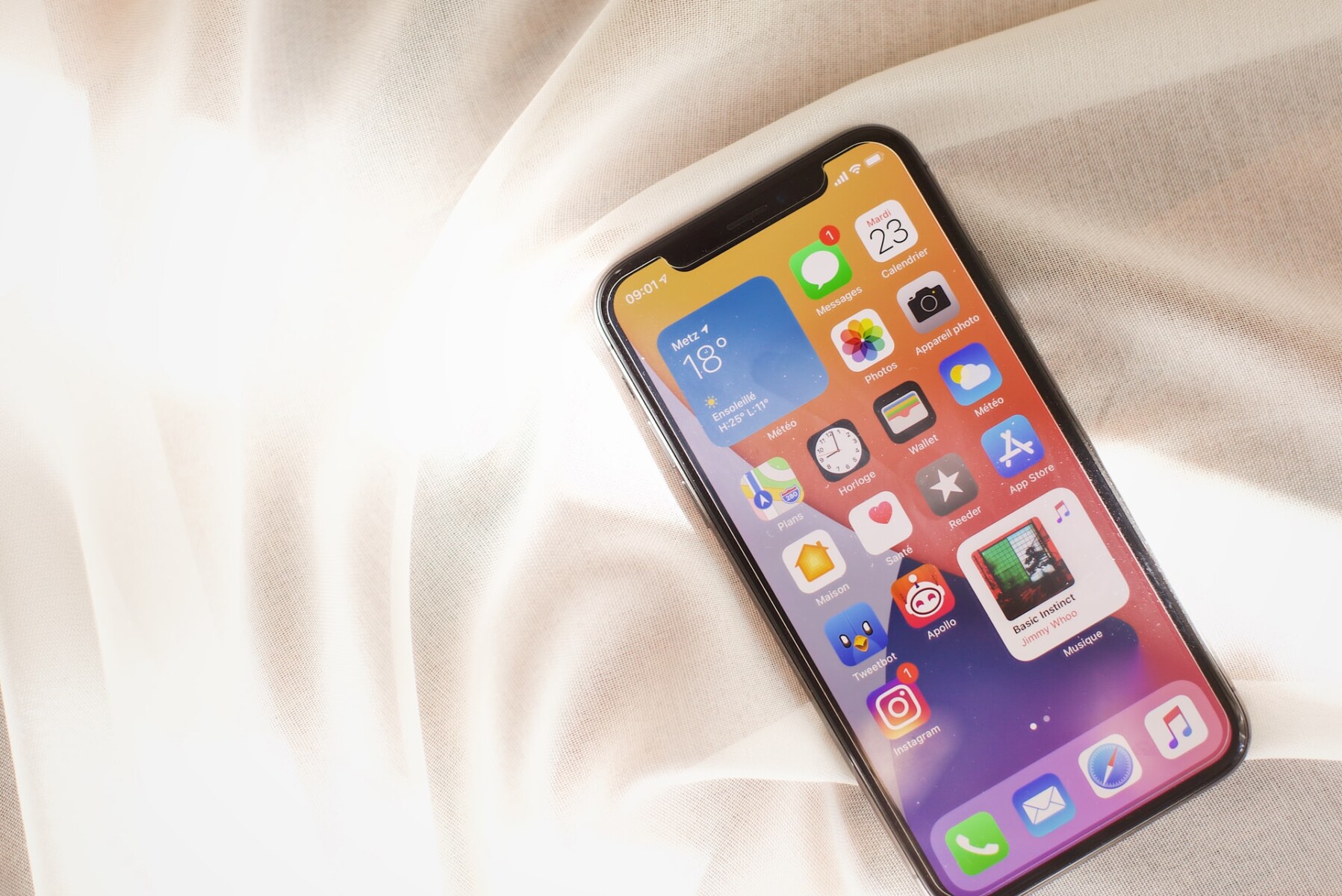 How To Put An App Back On Home Screen 2 How To Put An App Back On Home Screen 1