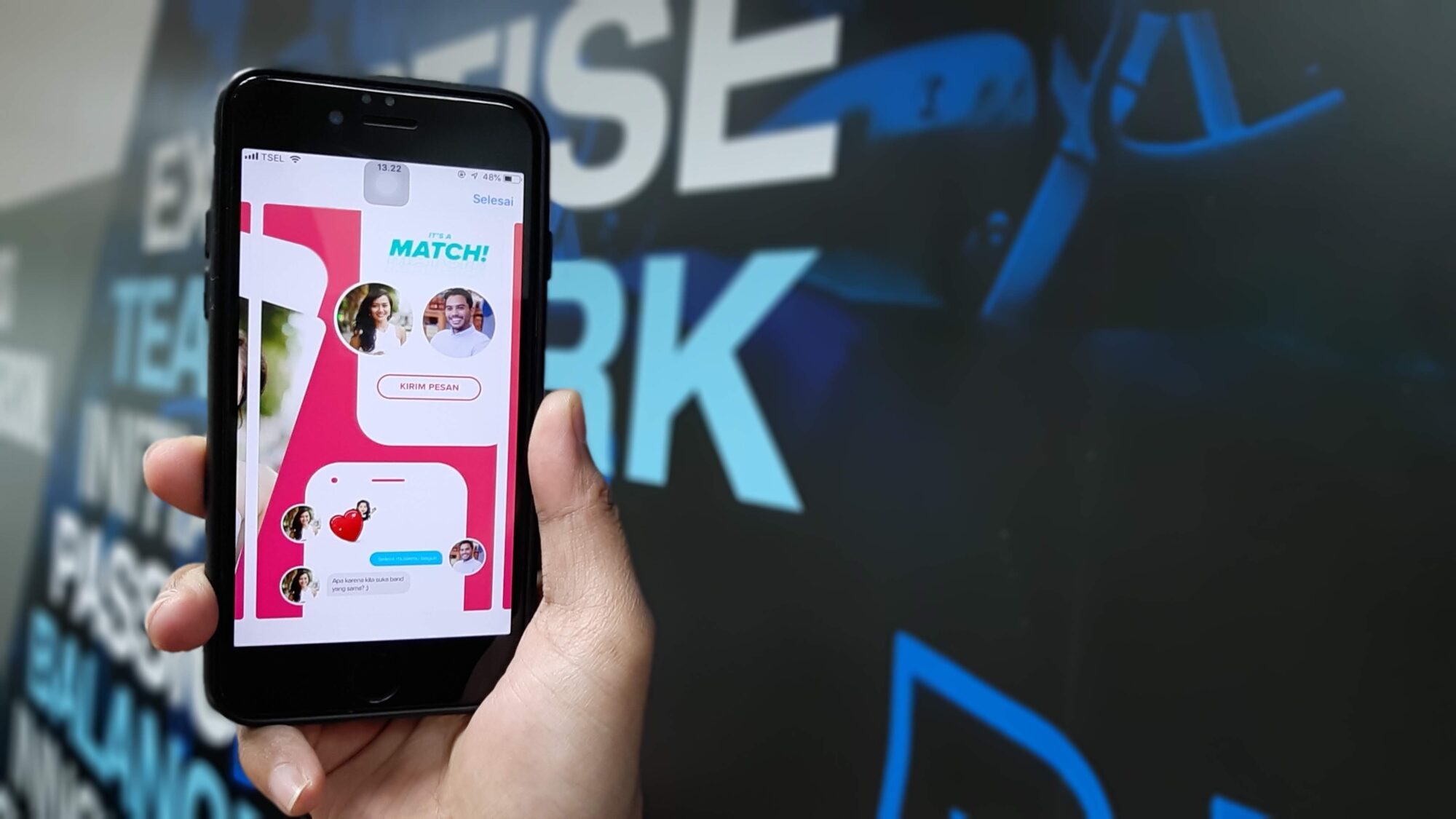 How to Choose the Right Mature Dating App for You 1 tinder