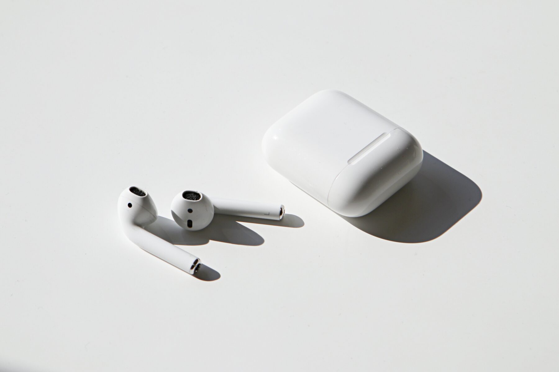 How Do I Show Battery On Airpod IPhone? 2 Airpods