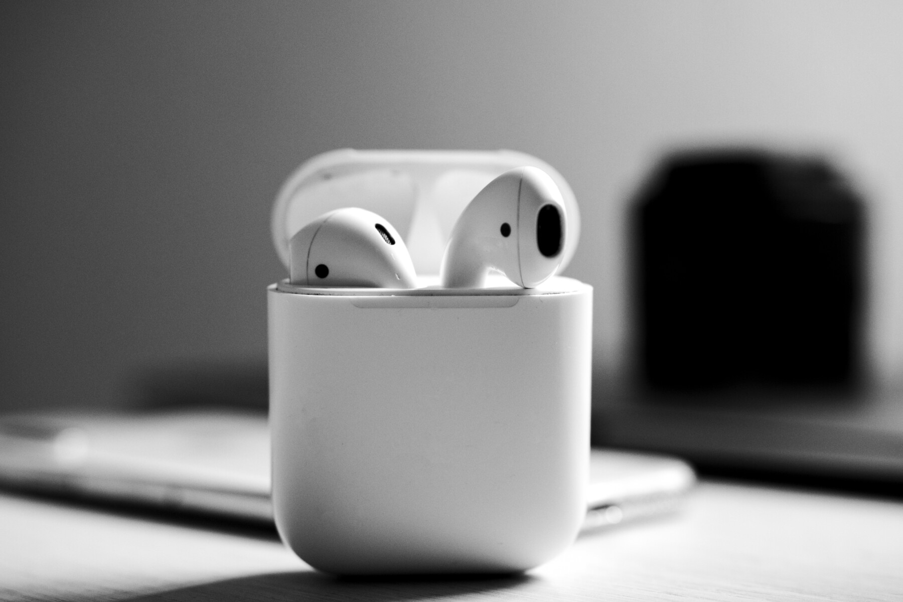 Airpods Microphone Muffled - Troubleshooting Tips 1 Apple AirPods
