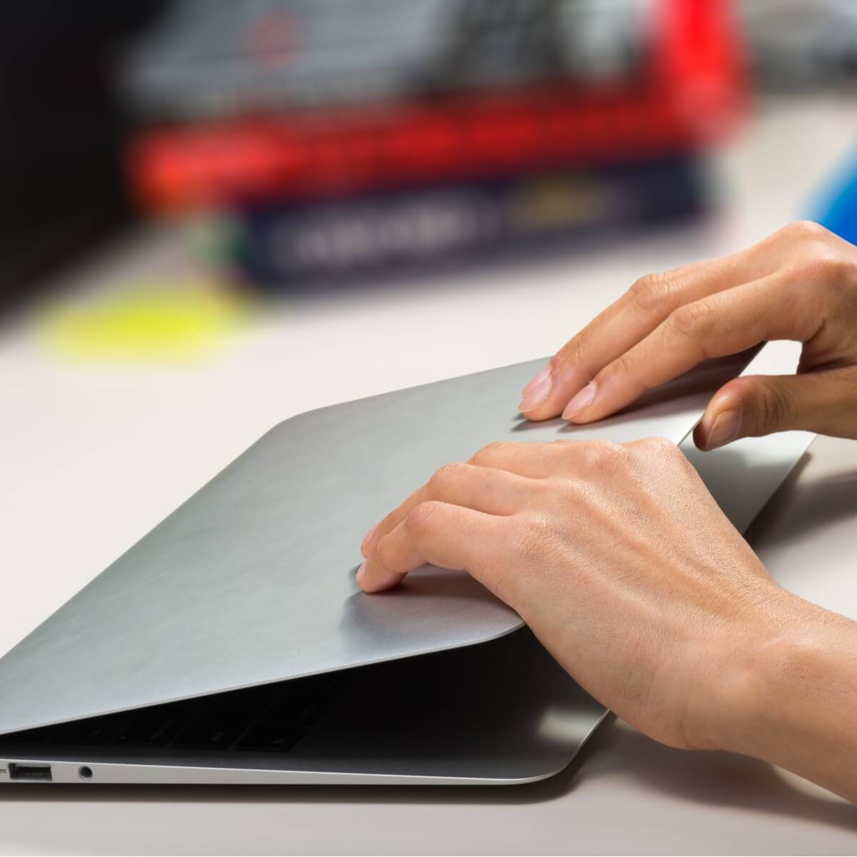 14 Tips And Facts About Clamshell Mode 2 14 Tips And Facts About Clamshell Mode 1