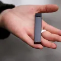 How to Charge Your Juul Without the Charger 8 How to Charge Your Juul Without the Charger 7