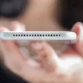 Howo to Clean Your Phone Speaker 10 Howo to Clean Your Phone Speaker 9