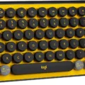 How to Connect a Logitech Keyboard 6 How to Connect a Logitech Keyboard 5
