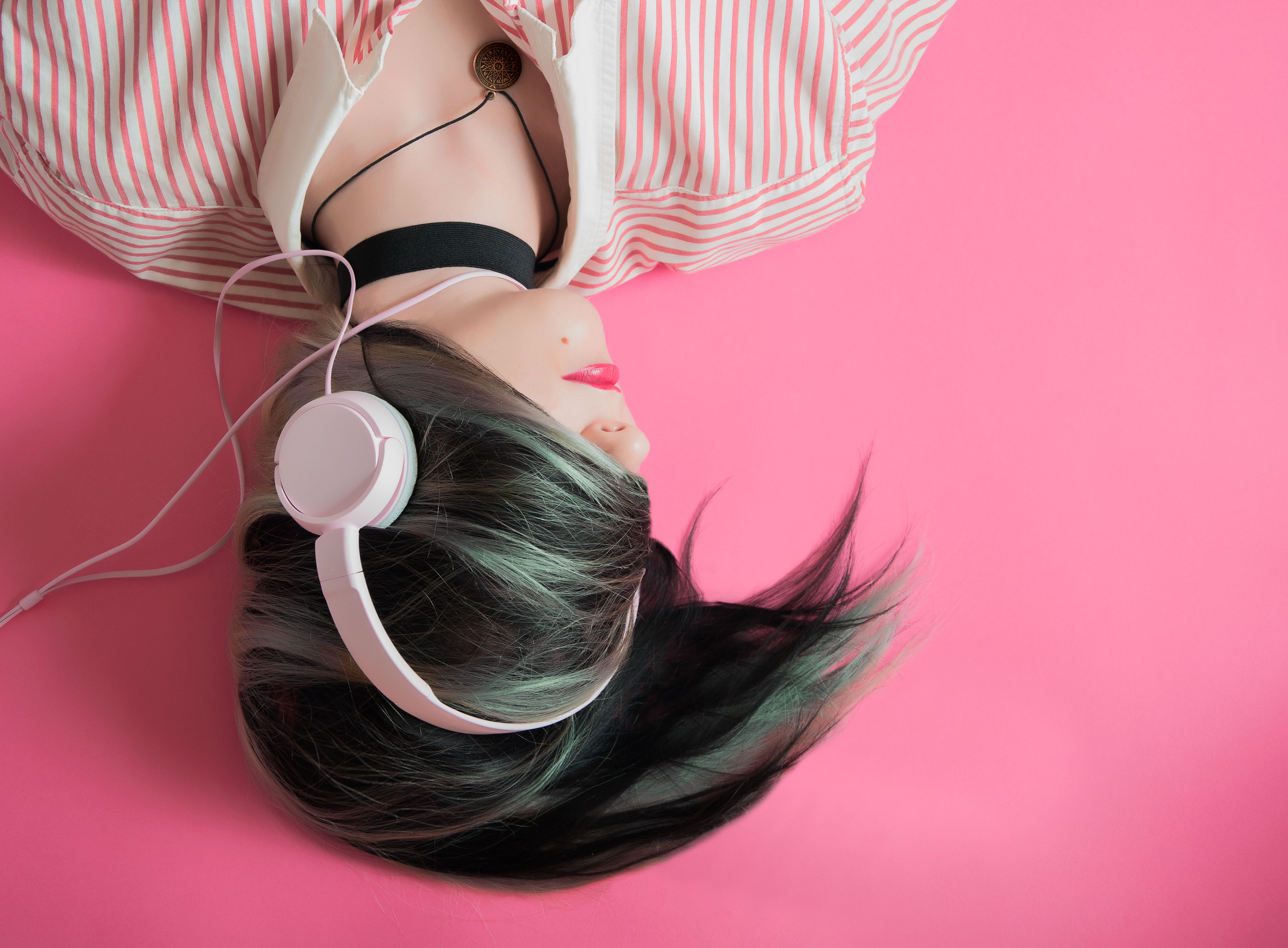 How To Listen To Music Offline for Free 4 How To Listen To Music Offline for Free 3