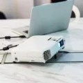 How to Connect Your Mac to a Projector with HDMI 30 How to Connect Your Mac to a Projector with HDMI 29