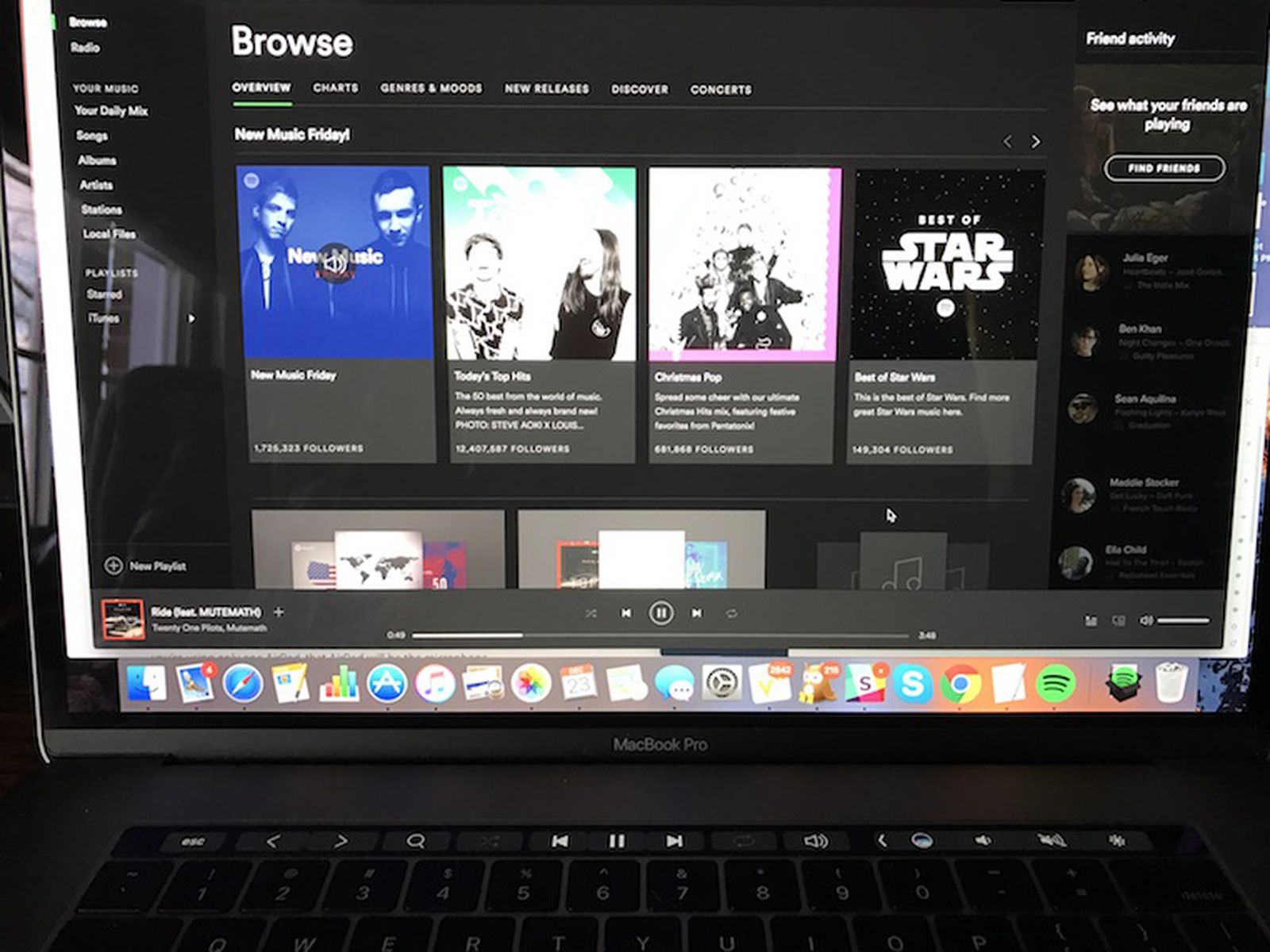 How to Download and Install Spotify on Your Macbook Air 2 How to Download and Install Spotify on Your Macbook Air 1