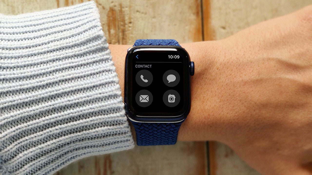 How to Sync Contacts to Your Apple Watch 2 How to Sync Contacts to Your Apple Watch 1