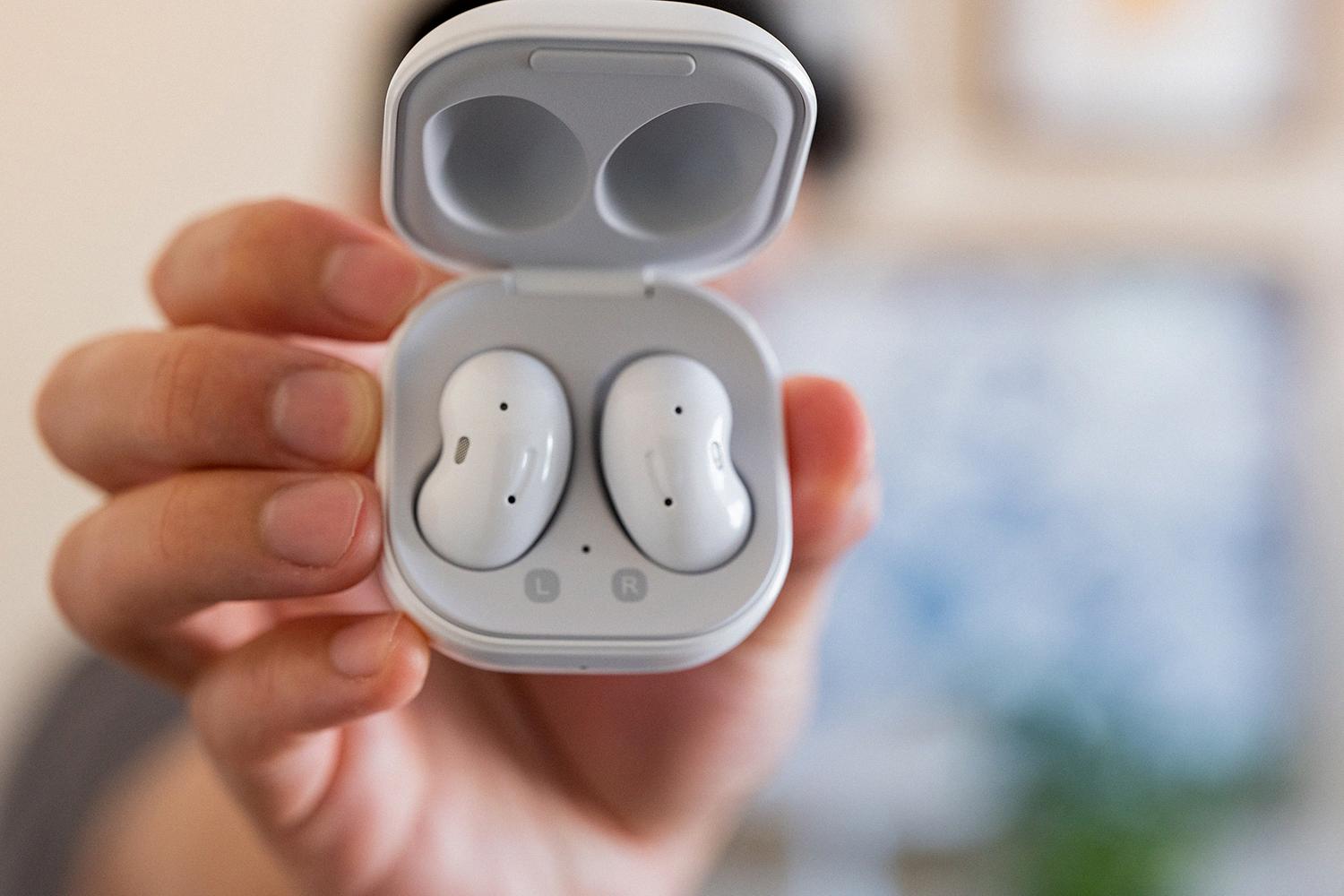 how to make galaxy buds discoverable how to make galaxy buds discoverable