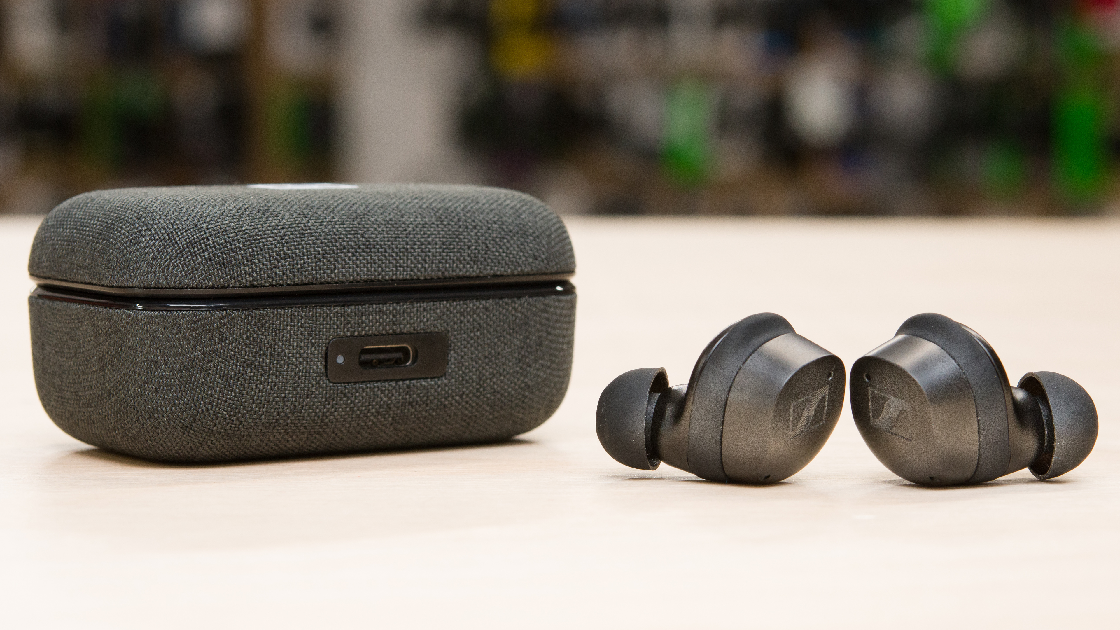 Comparing Bose and Sennheiser: Which is Better? 14 Comparing Bose and Sennheiser: Which is Better? 13