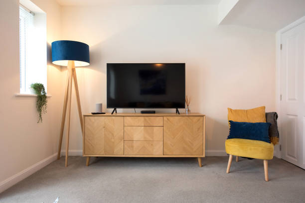 How to Prop Up a TV Without Legs? 2 How to Prop Up a TV Without Legs? 1