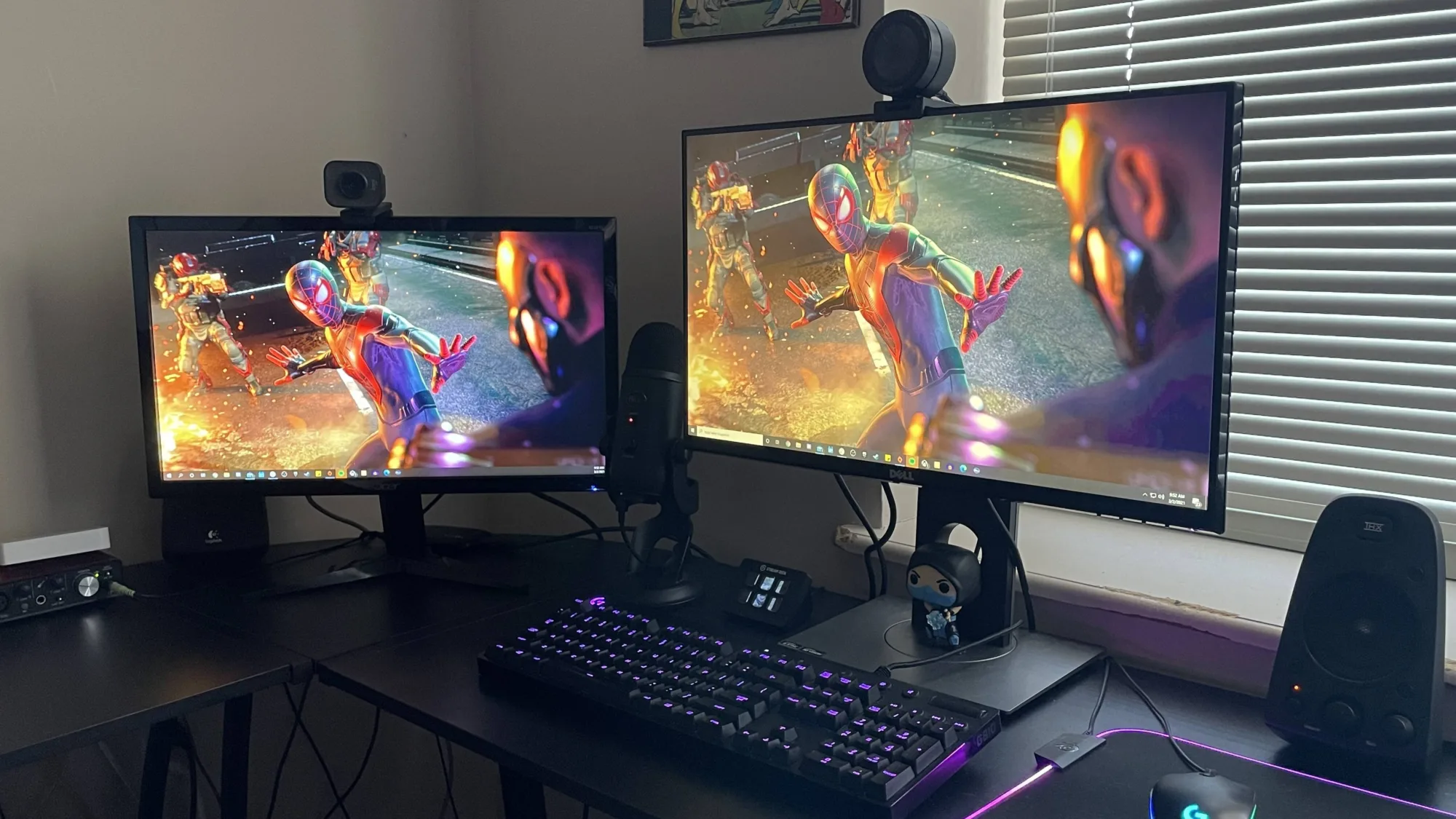 How to Use a VGA Cable for Dual Monitor Setup? 2 How to Use a VGA Cable for Dual Monitor Setup? 1