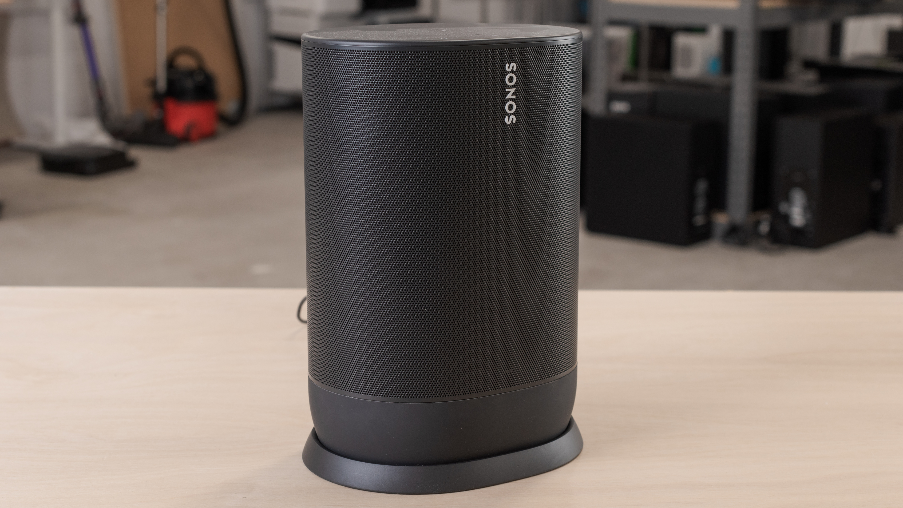 Exploring the Battery Life of the Sonos Move 6 Exploring the Battery Life of the Sonos Move 5