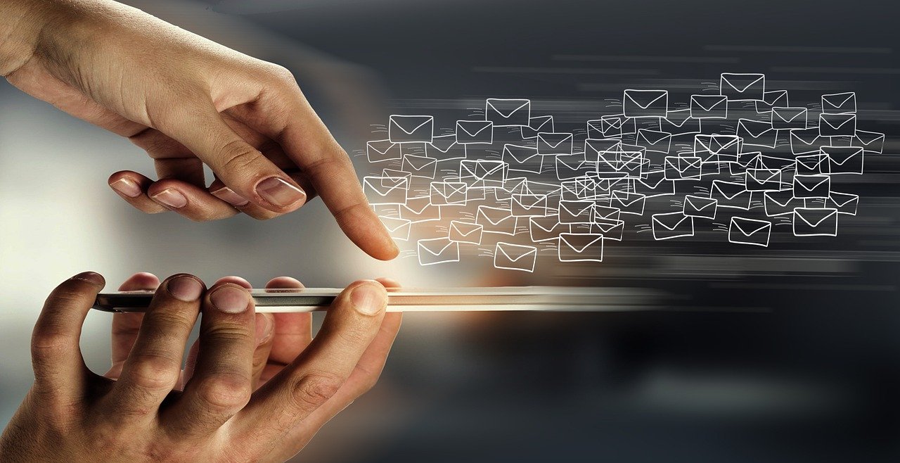 Is AOL Mail Shutting Down? 1 email