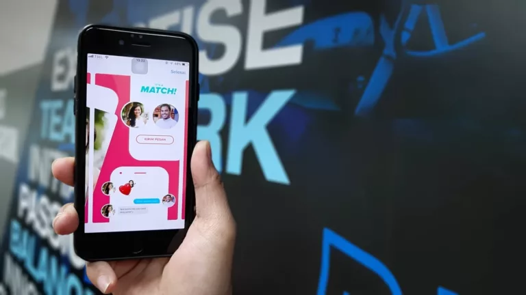 tinder banned