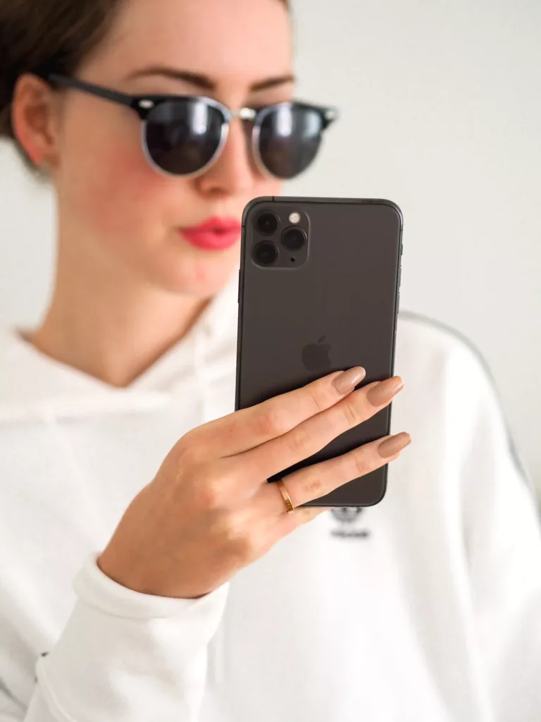 How To Send Gifs On Iphone 1