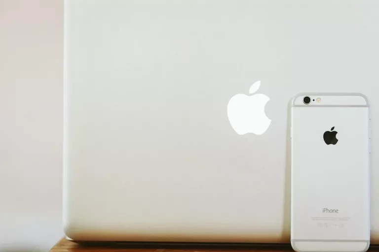 apple logo