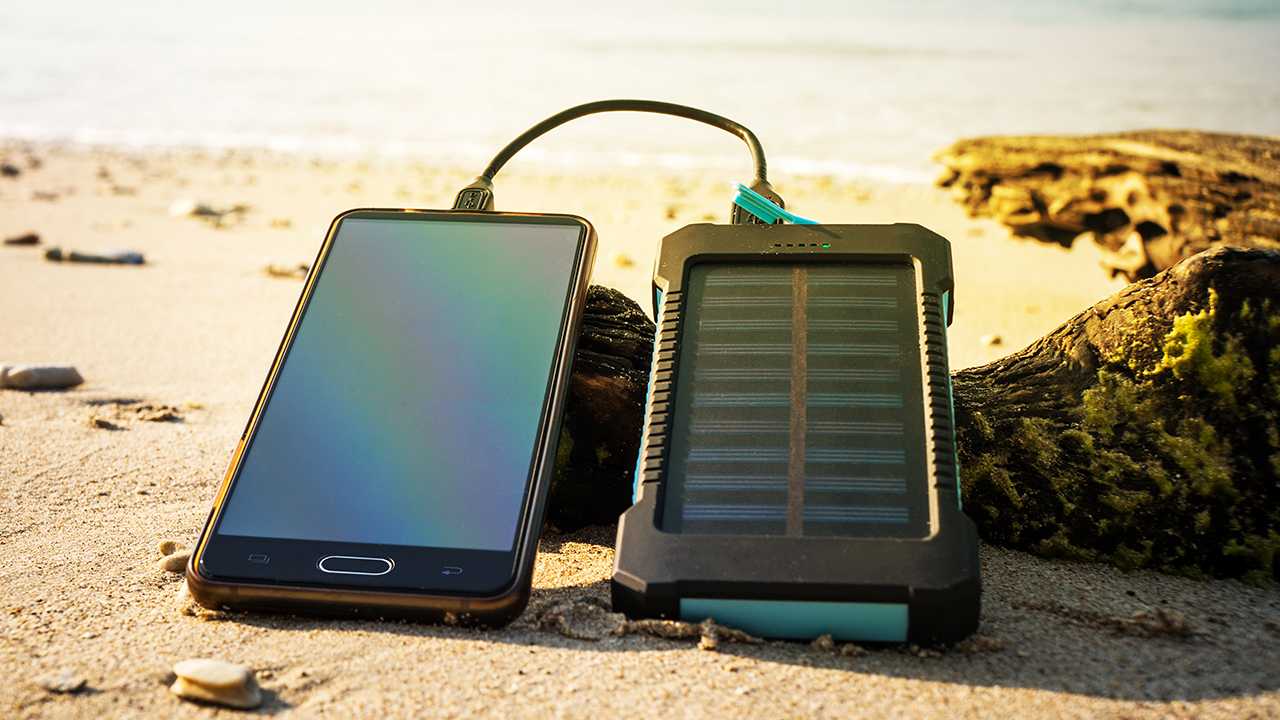 How To Charge Your Phone Without Electricity ? 1
