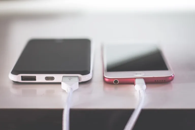 What Is The iPhone Charger Voltage? 9