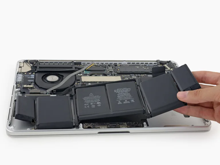 2015 MacBook Pro Battery Replacement Tips 9