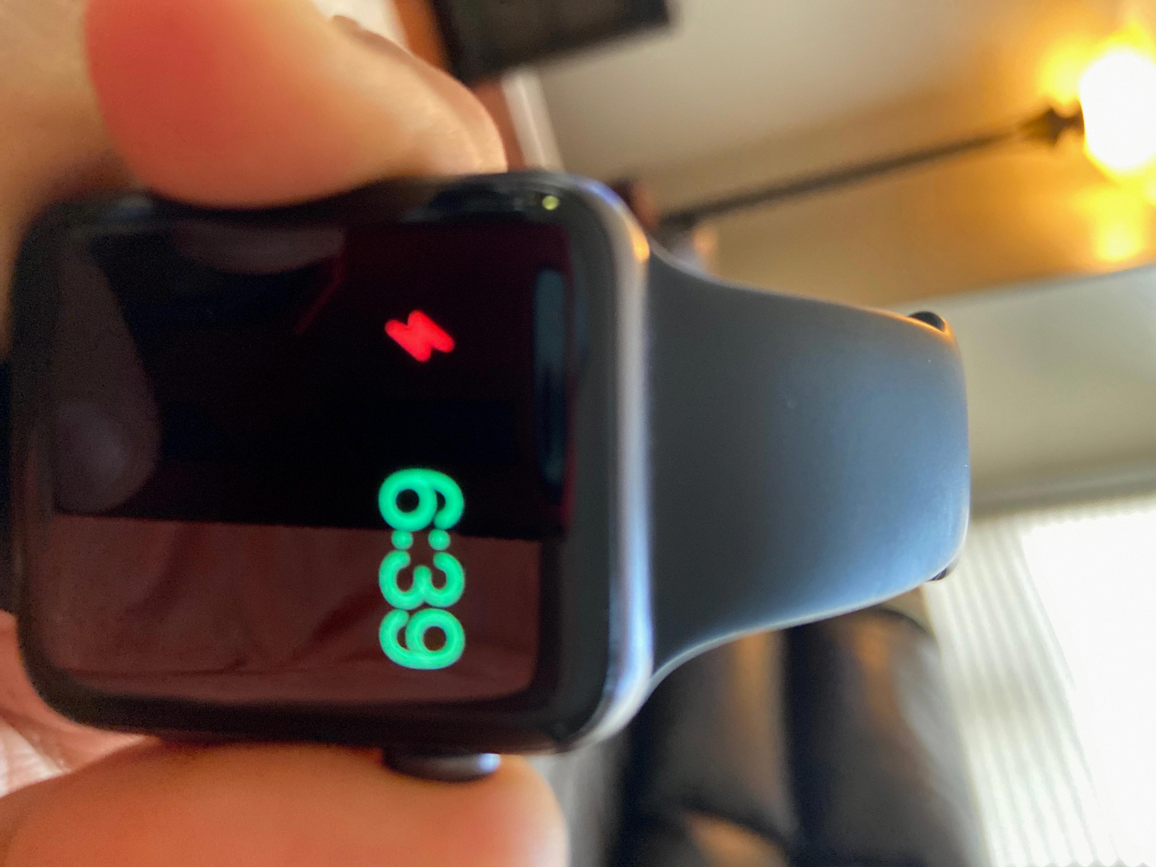 Apple Watch Not Charging Red Lightning Bolt - Troubleshooting Tips 6