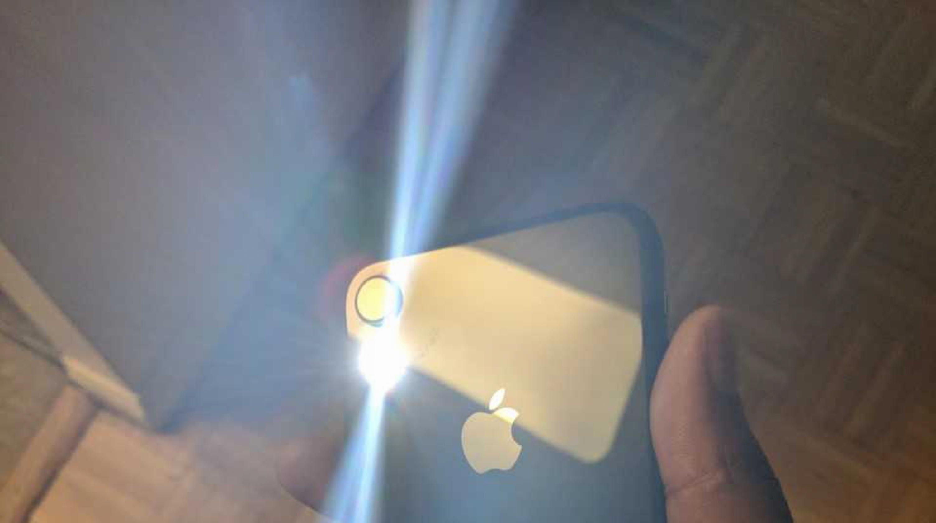 How To Turn Off Flashlight On Iphone 4