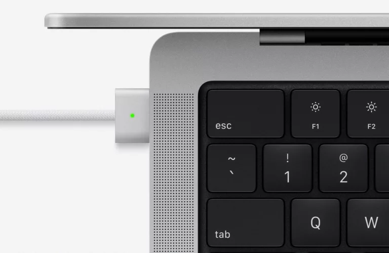 How Many Watts Charger Should I Use For MacBook Pro? 4