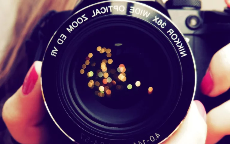 Close Camera: A Guide to Capturing Intimate Shots! 20