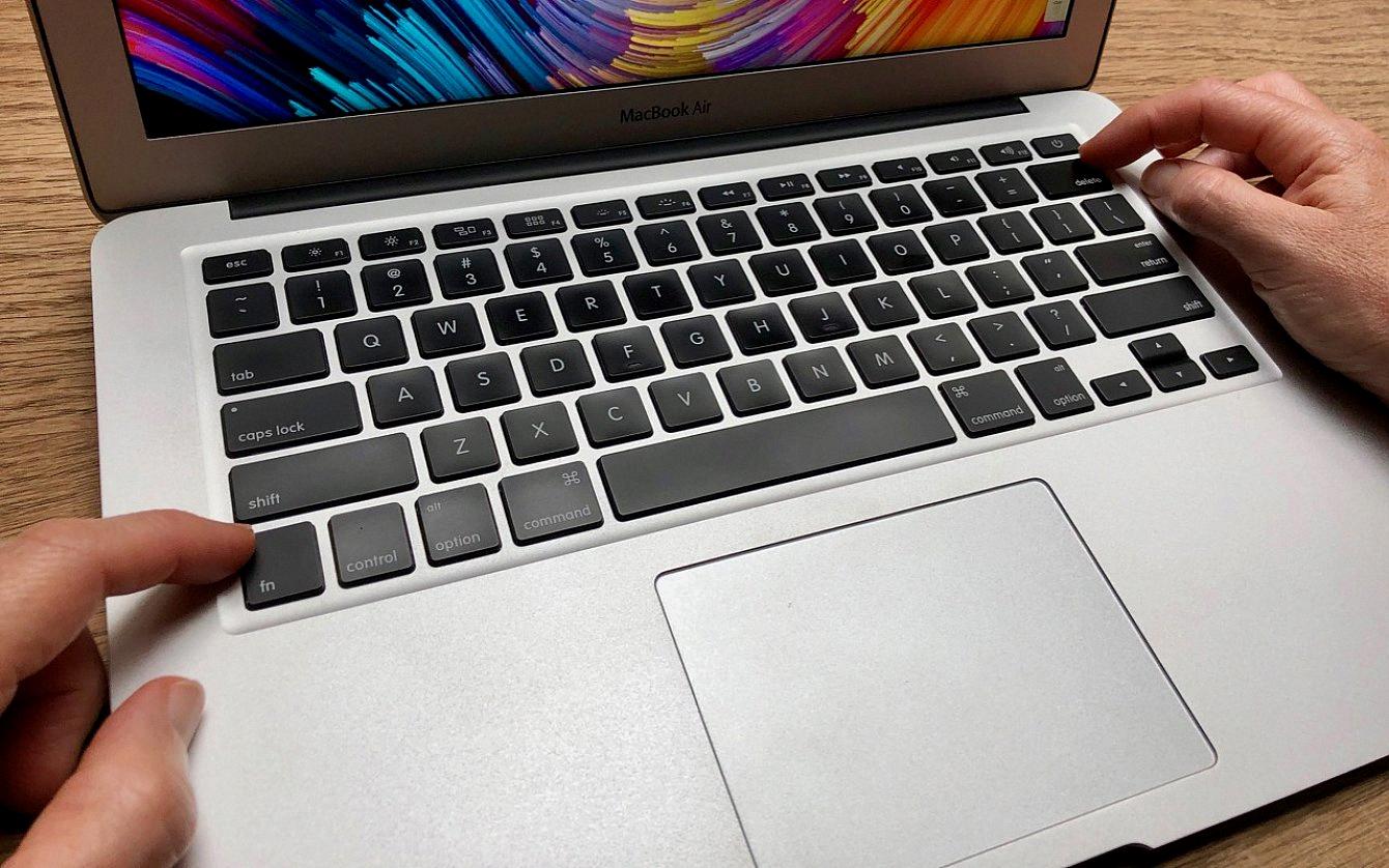 how to delete apps from macbook