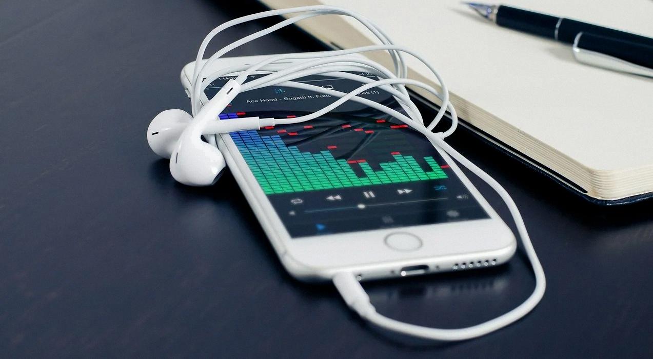 how to download music from youtube to iphone