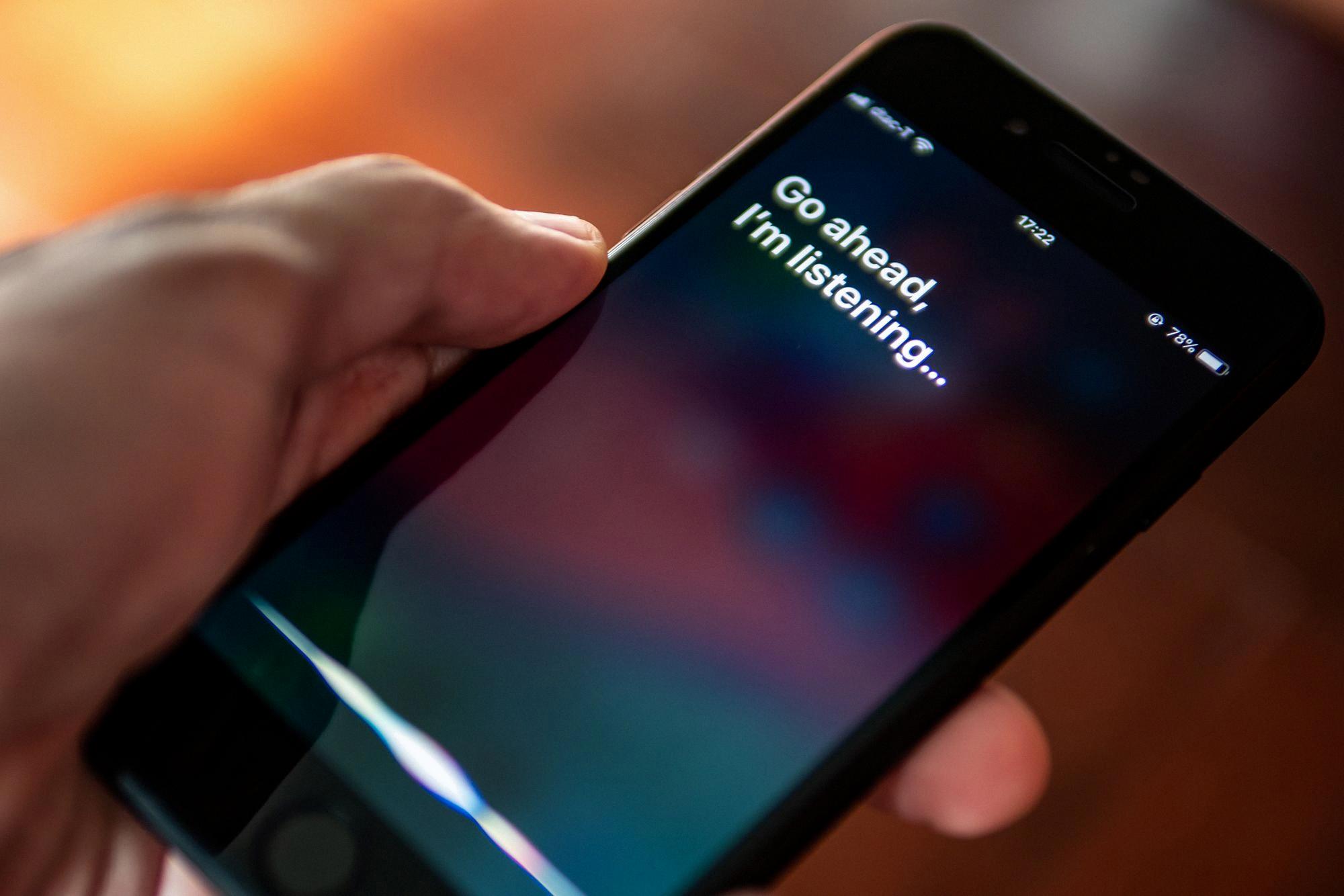 how to get siri to read text
