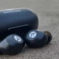 How to Turn On Your Raycon Earbuds 5
