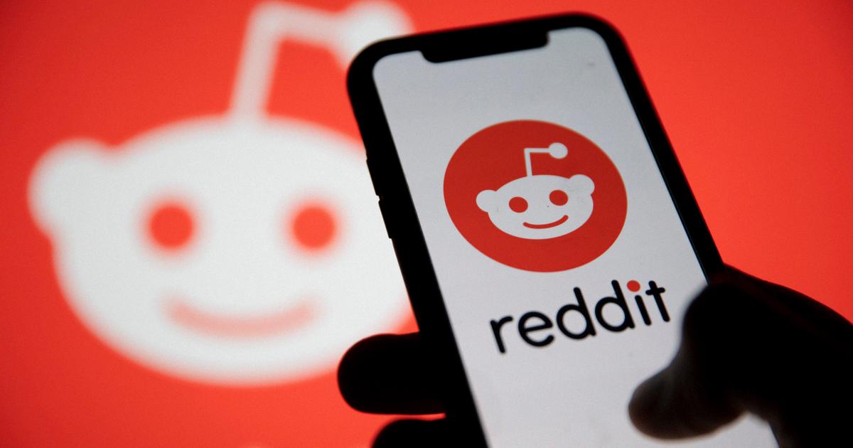 how to unhide posts on reddit