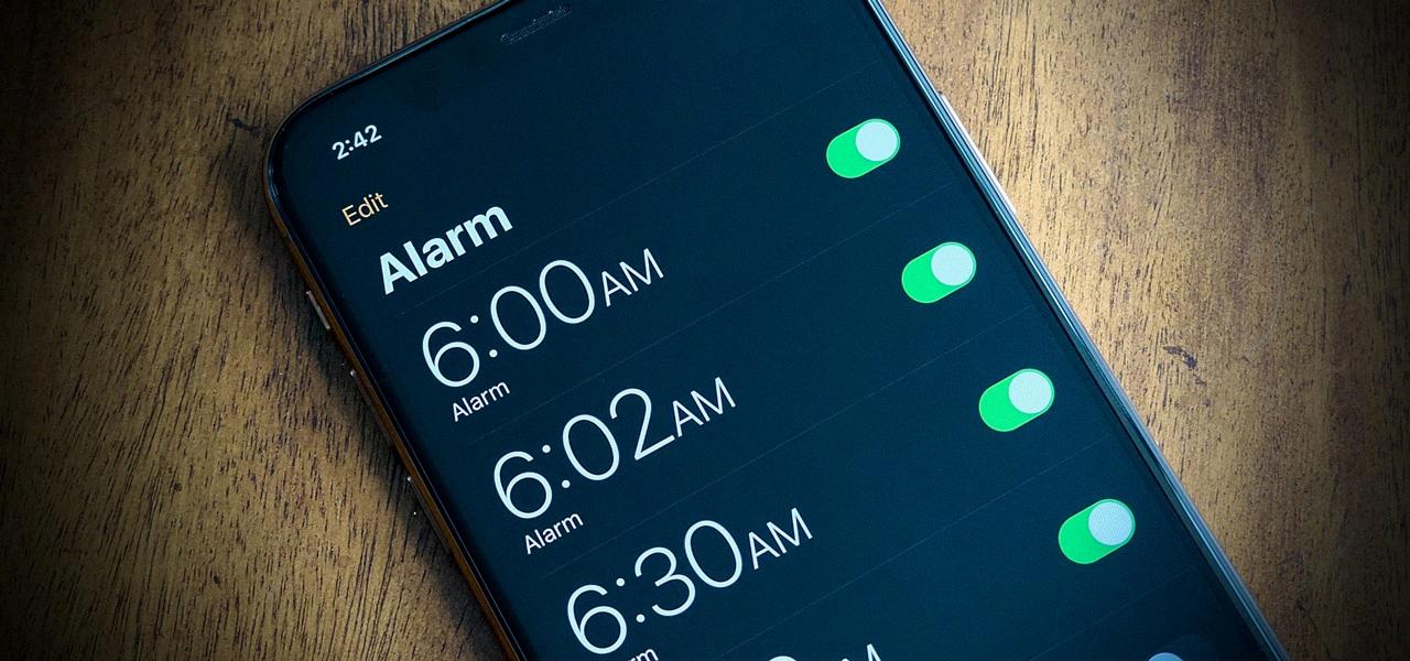 iphone alarm set