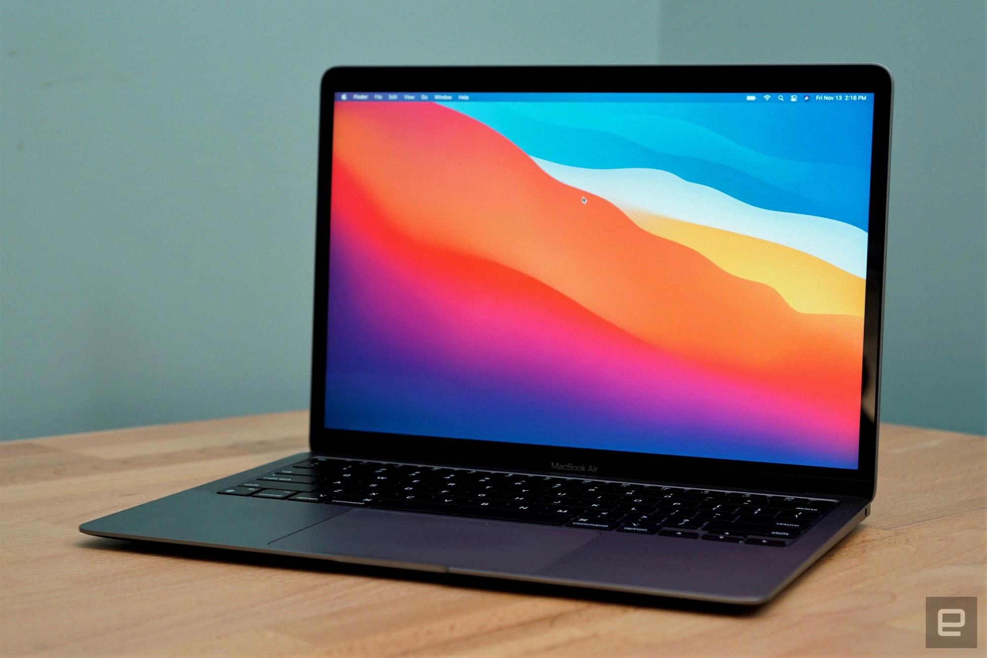 macbook air messages using wrong number