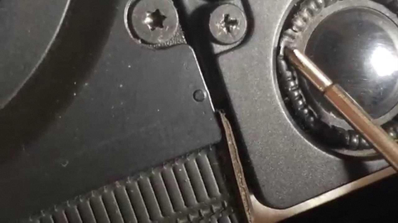 macbook pro speakers crackling