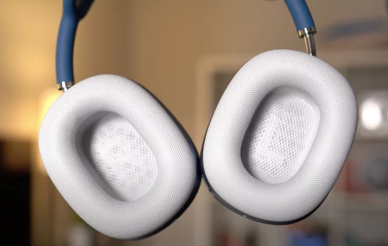 How to Clean Your AirPods Max Ear Cups 9