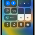 How to Transfer Battery Power From One Apple Device to Another 7
