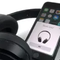 How to Connect Your Wireless Beats to iPhone 15