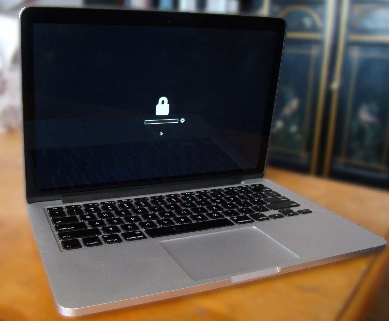 how to remove lock screen on macbook pro