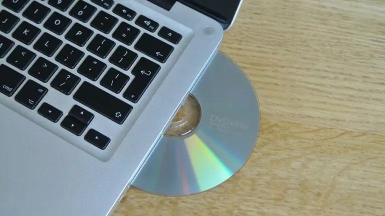 How to Eject a Stuck CD from Your MacBook Pro 5