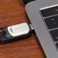 How to Install MacOS from a USB Drive 9