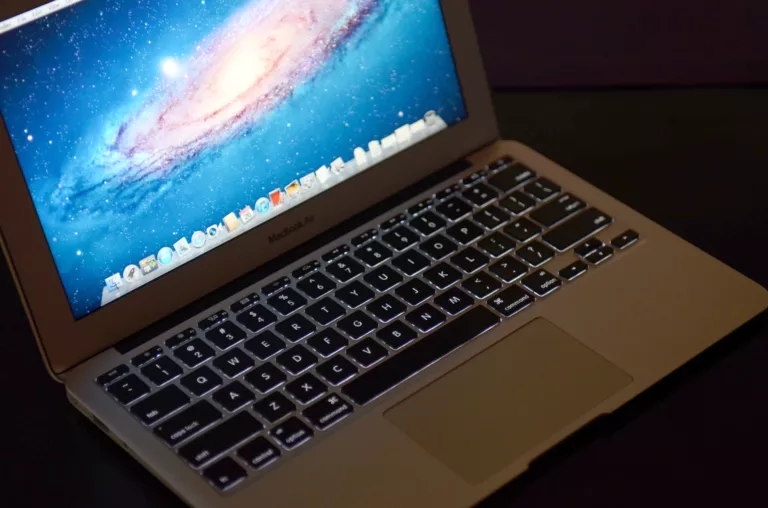 Do All Macbooks Come with Backlit keyboards? 7