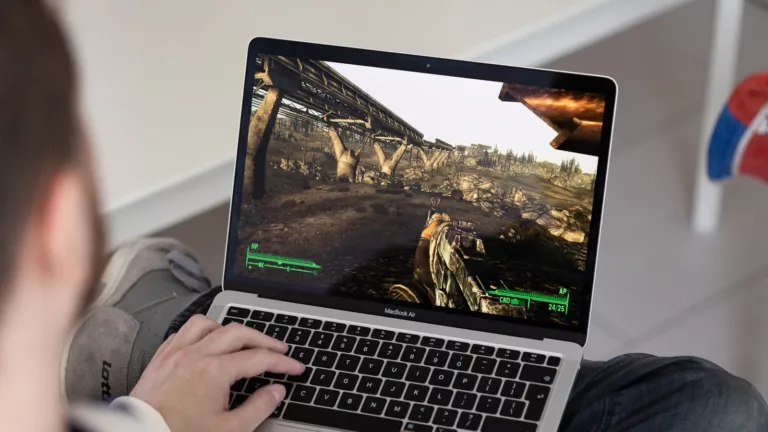 How to Play Fallout On MacBook 15